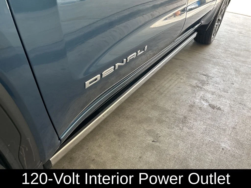 Used 2025 Blue GMC Denali Ultimate image 16