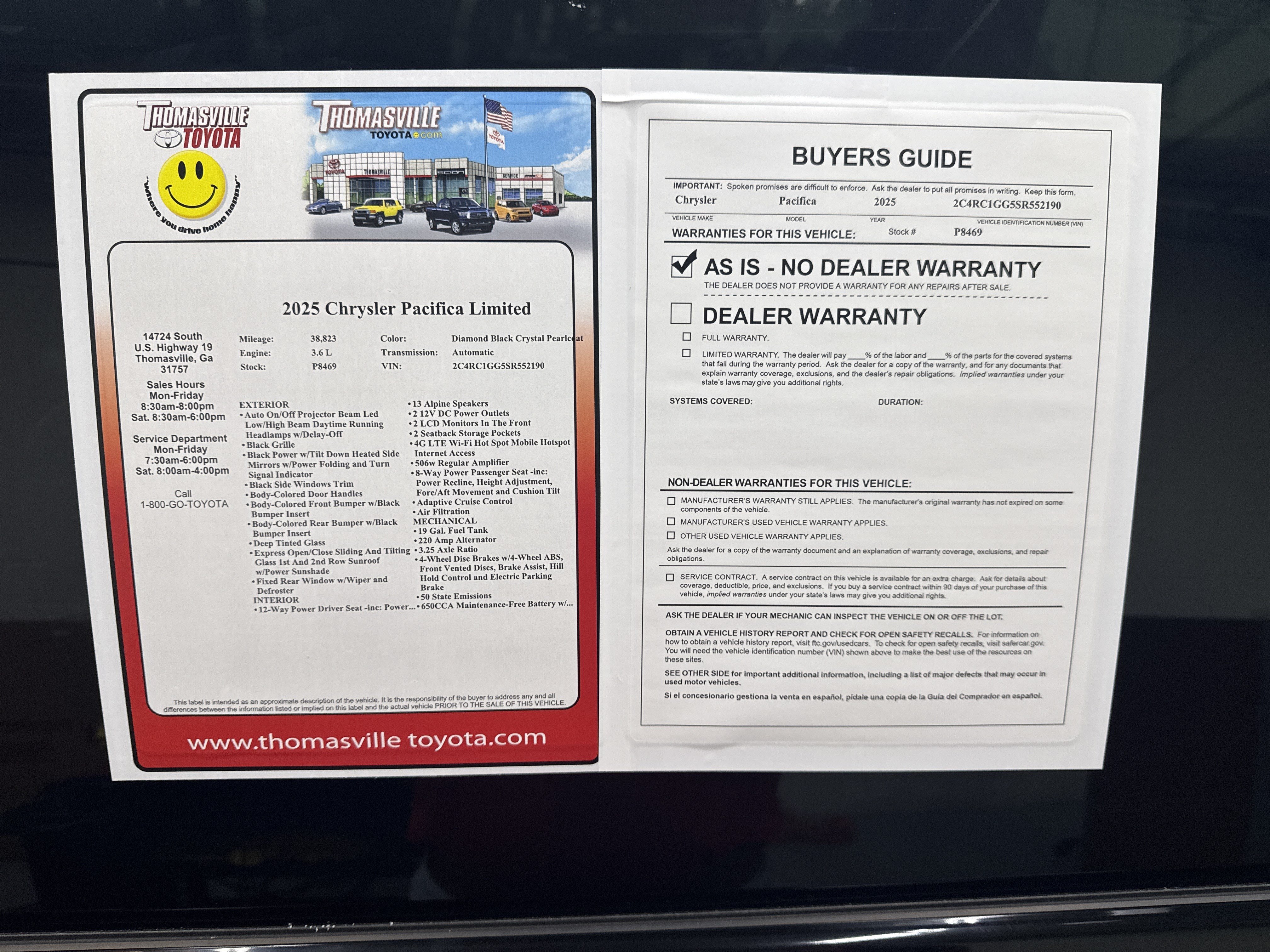 Used 2025 Diamond Black Crystal Pearlcoat Chrysler Limited image 42