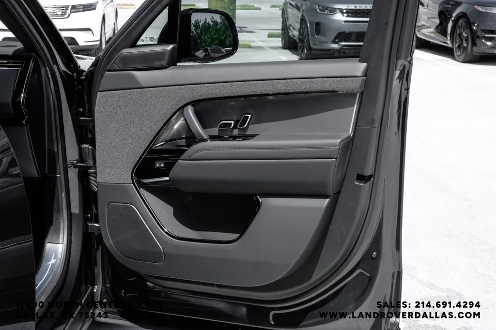New 2026 Carpathian Gray Land Rover SE image 40