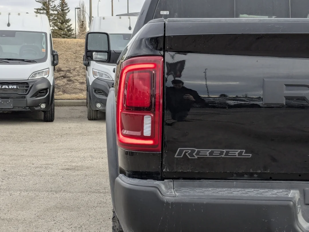 New 2026 Black RAM Rebel - - 4x4 - Cummins HO Diesel - Level 1 & Safety Grp - 5th Wheel Tow Grp & More! image 11