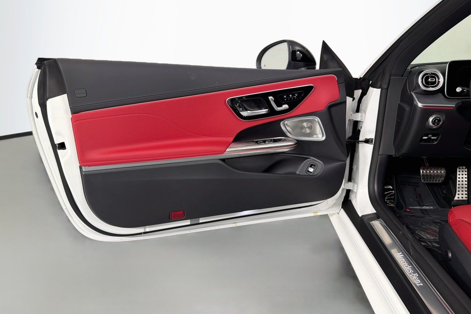 New 2027 Polar White Mercedes-Benz CLE 450 4MATIC® Cabriolet image 21