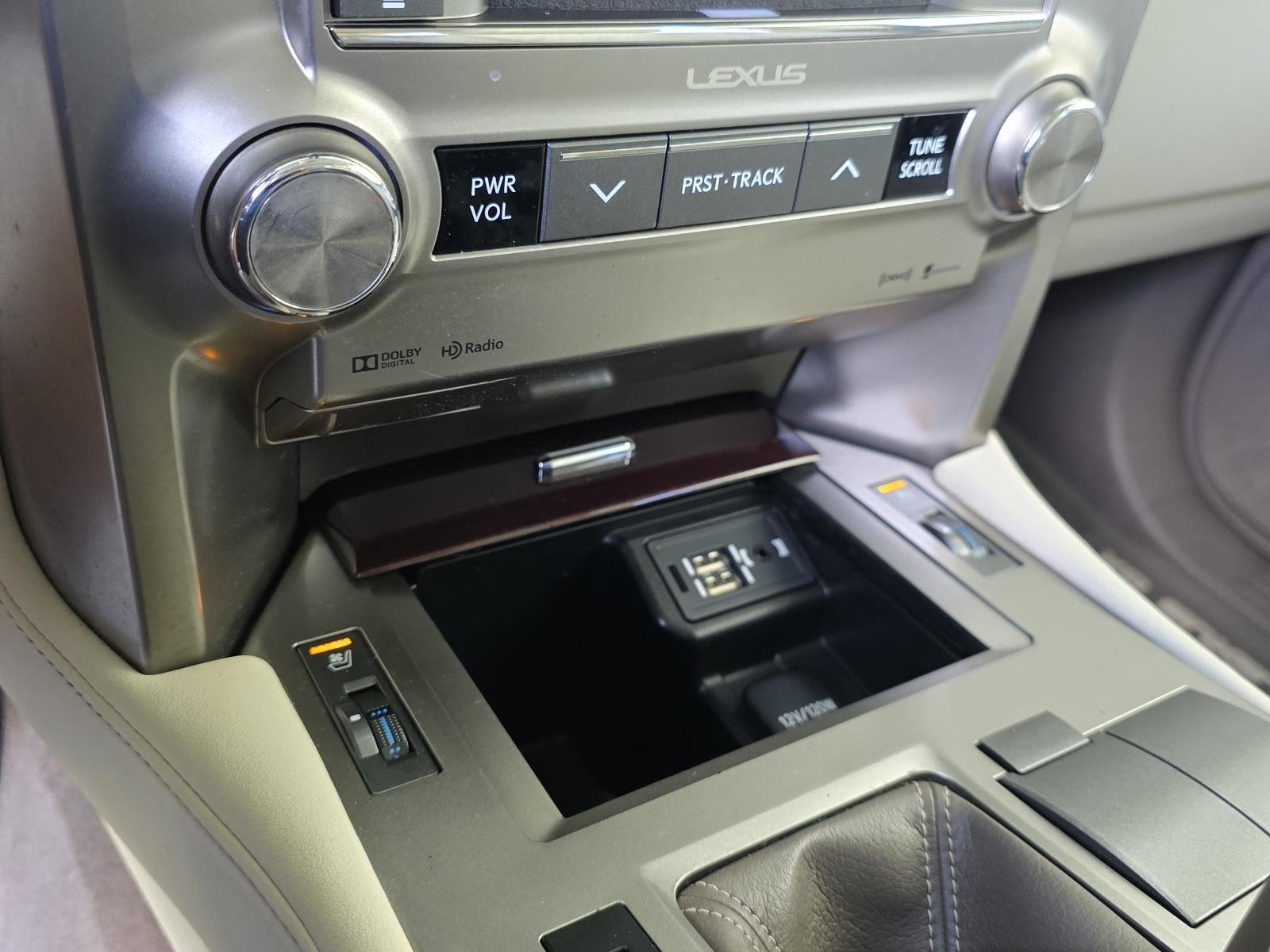 Used 2017 Silver Lexus 460 image 22