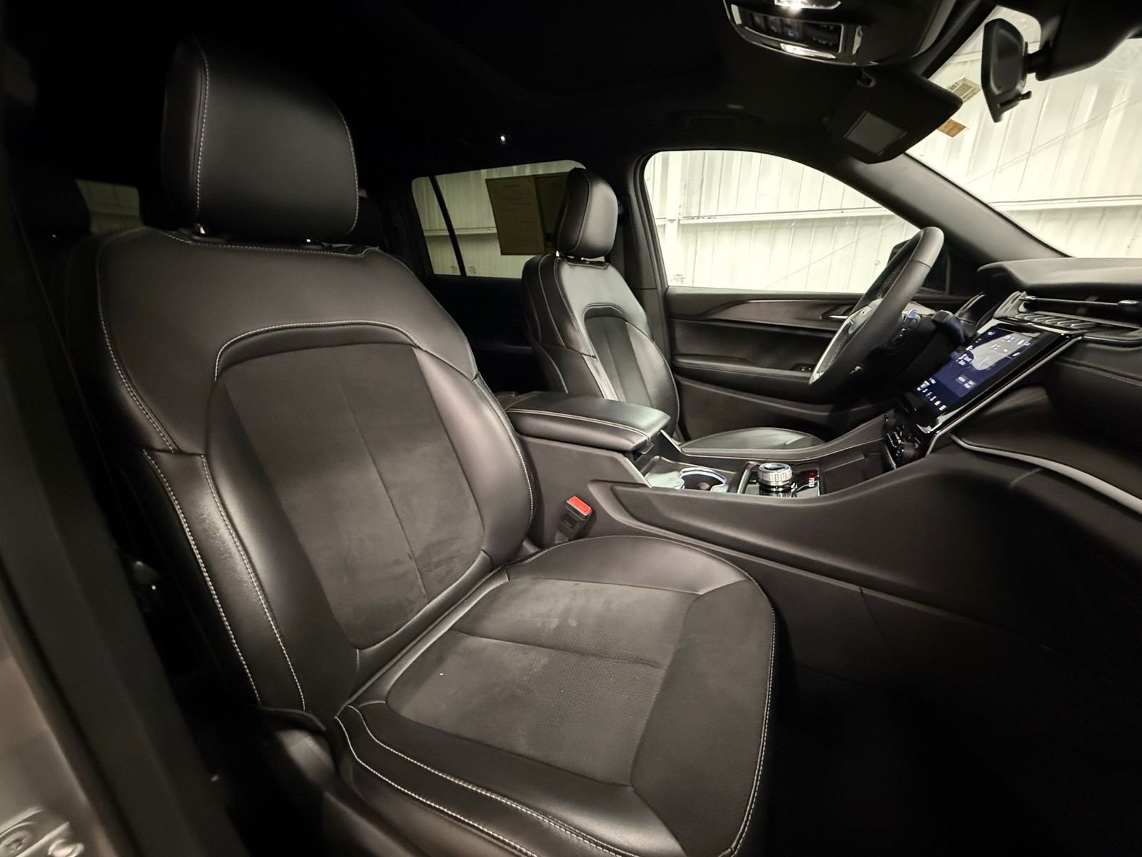 2025 Jeep Grand Cherokee L Altitude - Photo 25