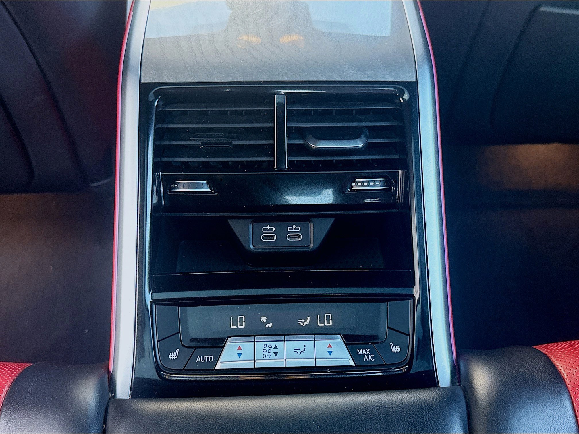 2024 BMW 8 Series 840i - Photo 21