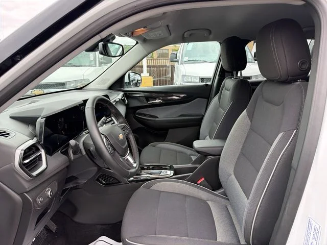 Used 2026 White Chevrolet LT image 18
