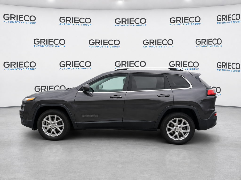 Used 2015 Gray Jeep Latitude image 5
