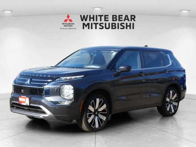 Certified Used 2026 Graphite Gray Mitsubishi SE image 2