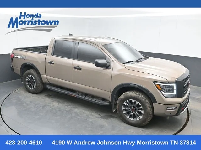 2023 Nissan Titan PRO-4X 4X4 Crew Cab's photo
