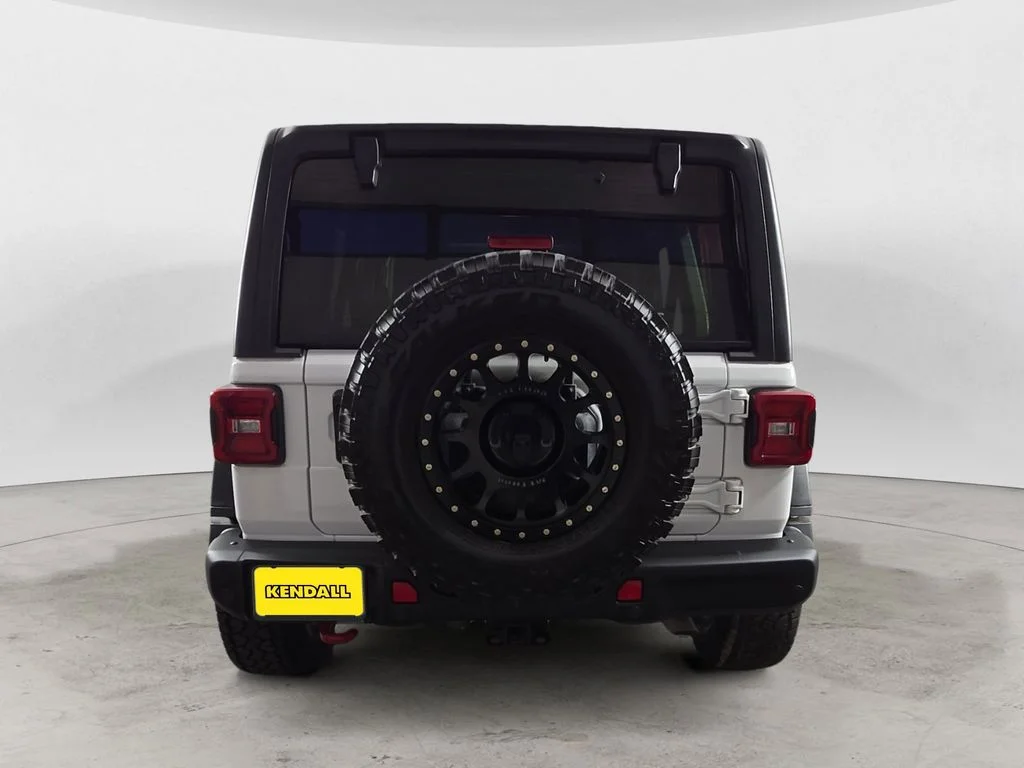Used 2021 White Jeep Unlimited Rubicon image 4