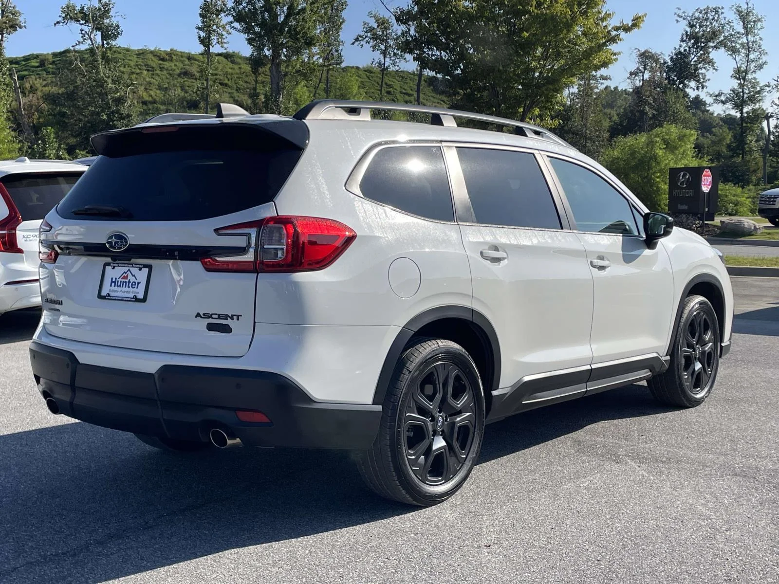 Used 2024 Crystal White Pearl Subaru Onyx Edition image 28