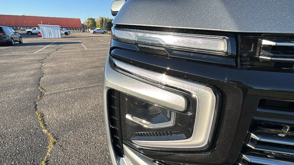 New 2027 Sterling Gray Metallic Chevrolet High Country image 20