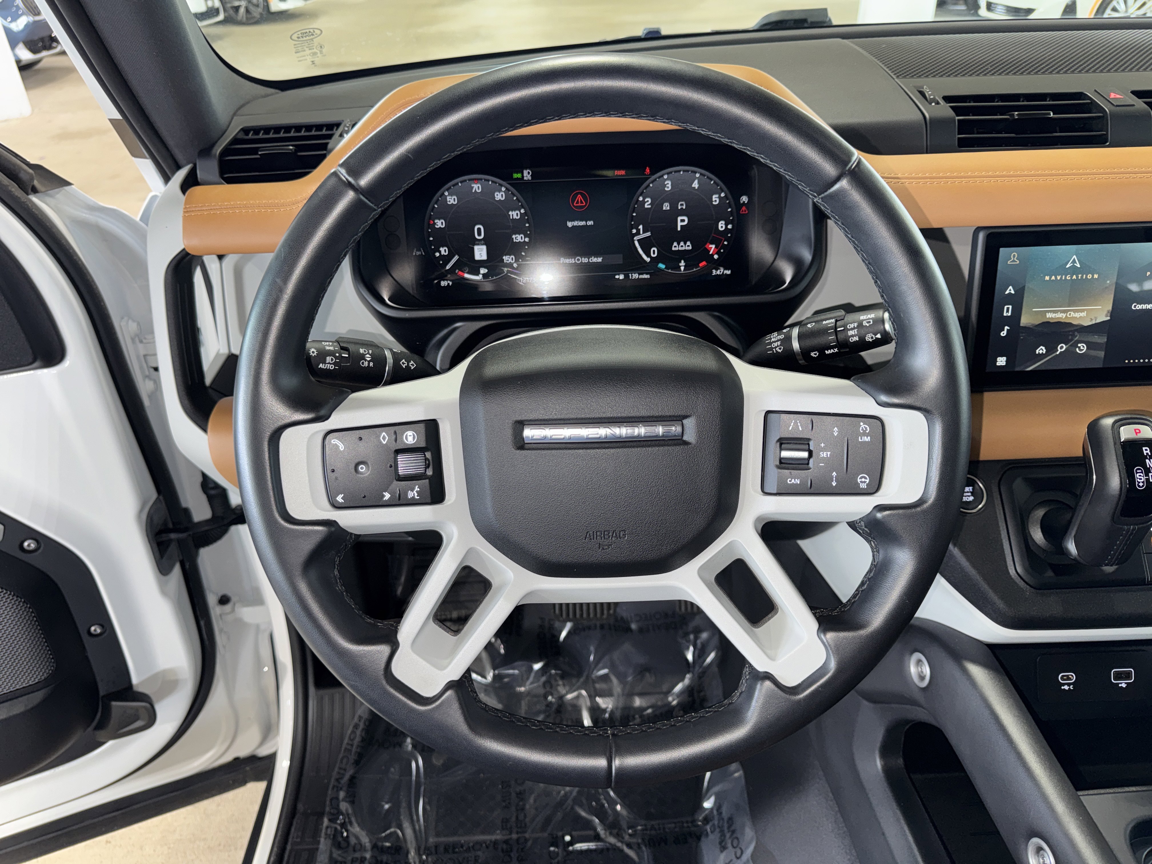 Used 2024 Fuji White Land Rover SE image 21