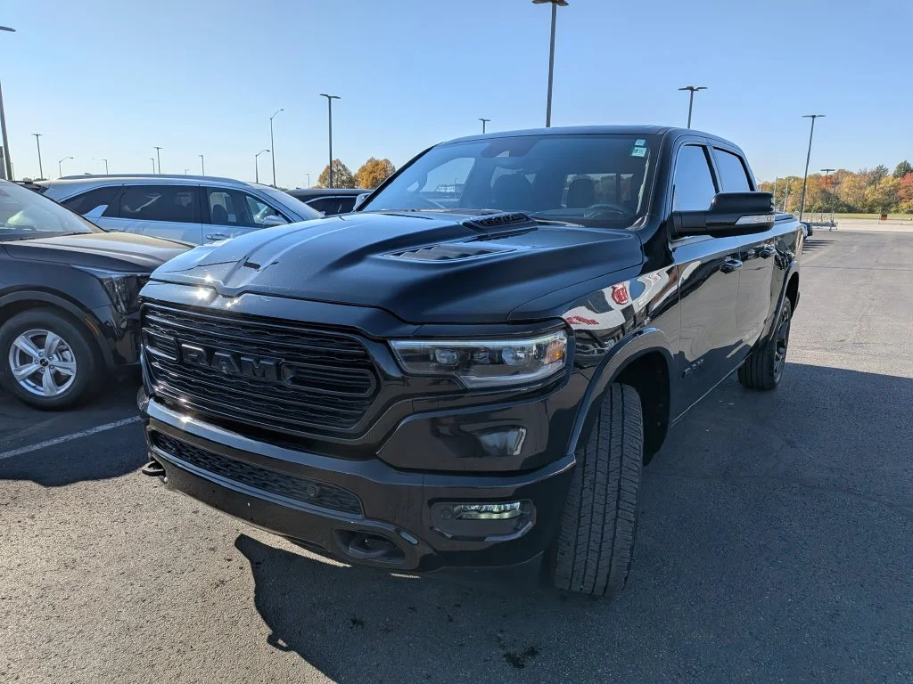 Used 2021 Diamond Black Ram Limited image 3