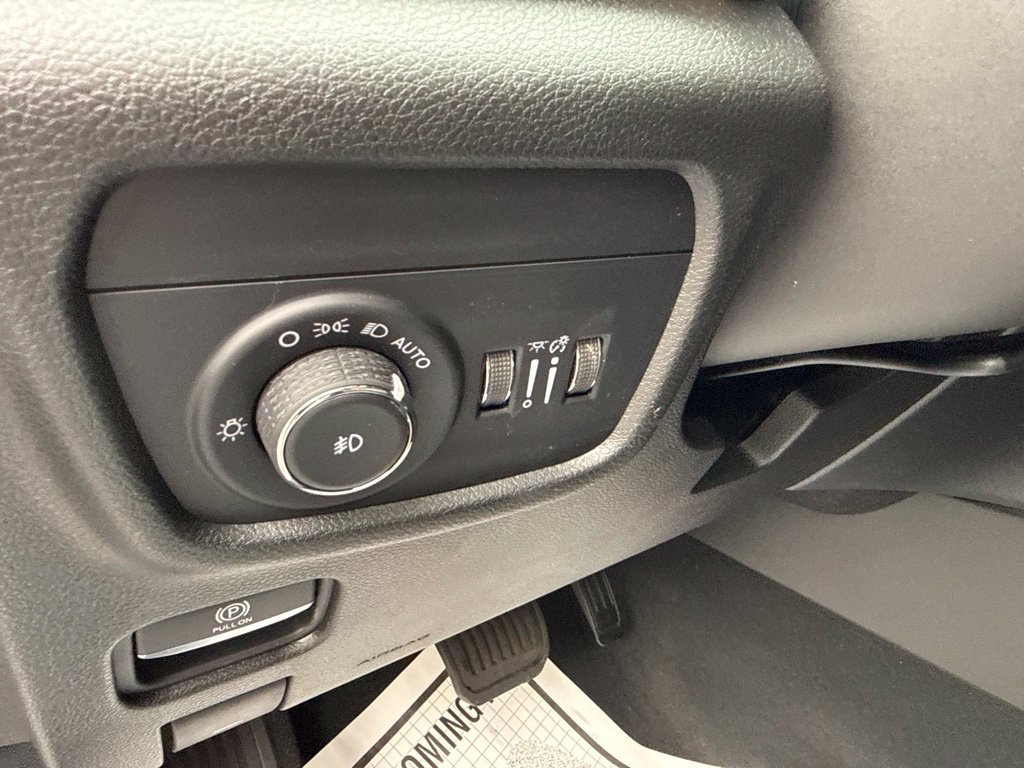 Used 2026 White Jeep Limited image 23