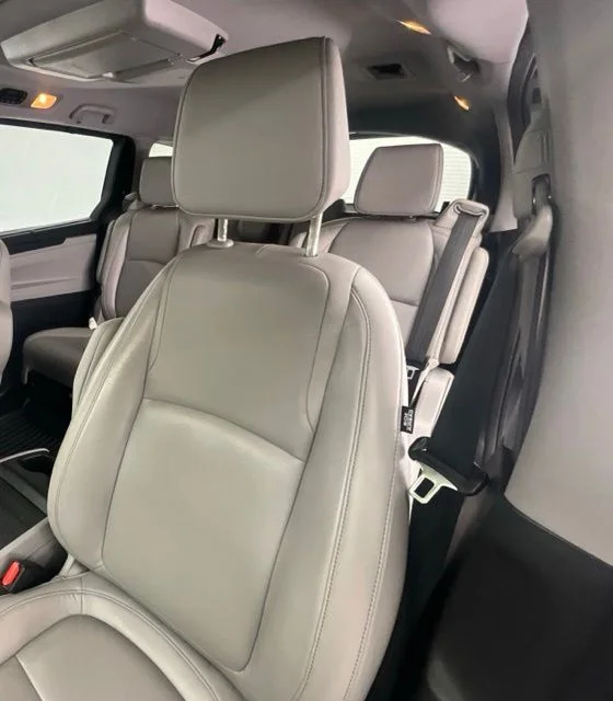 Used 2022 Gray Honda Touring image 7