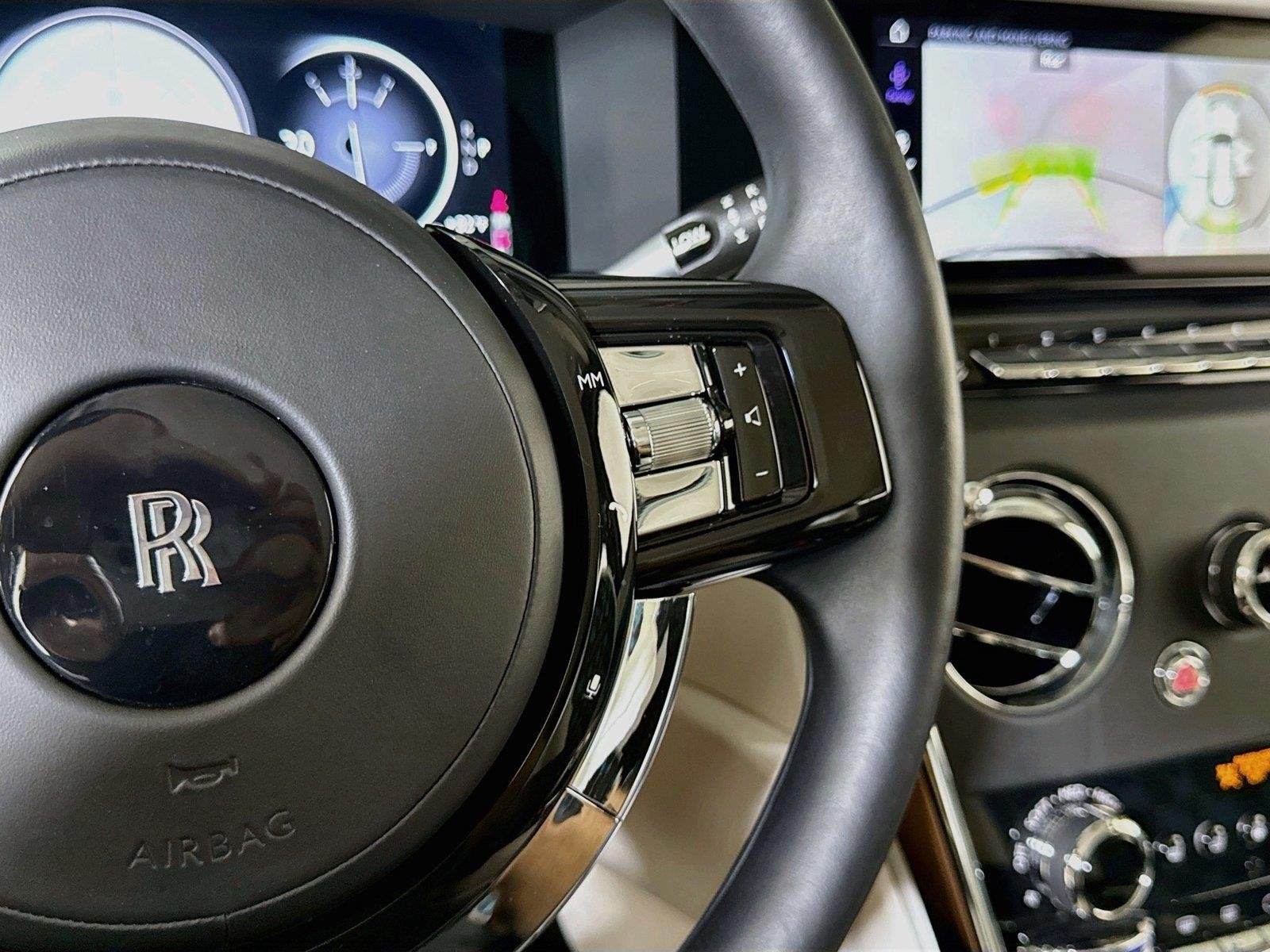 Used 2025 English White Rolls-Royce 26