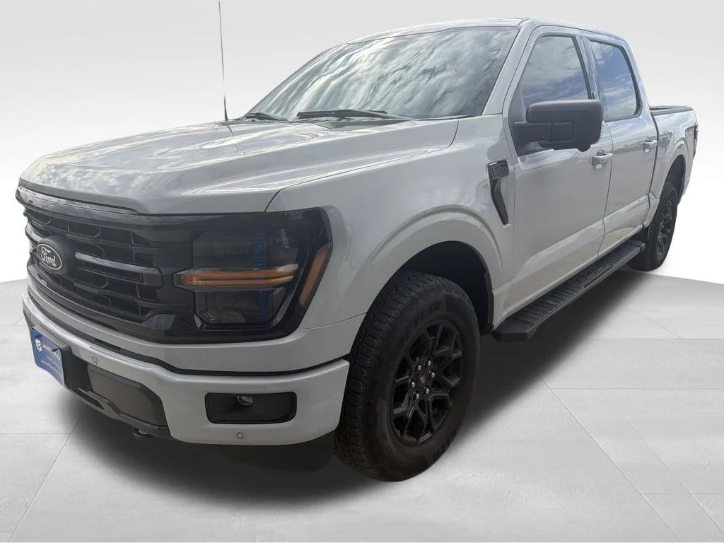 Used 2024 White Ford XLT image 10