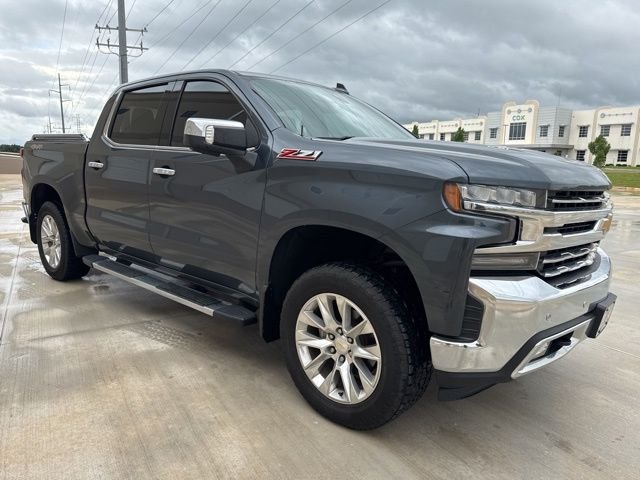 Used 2020 Gray Chevrolet LTZ image 3
