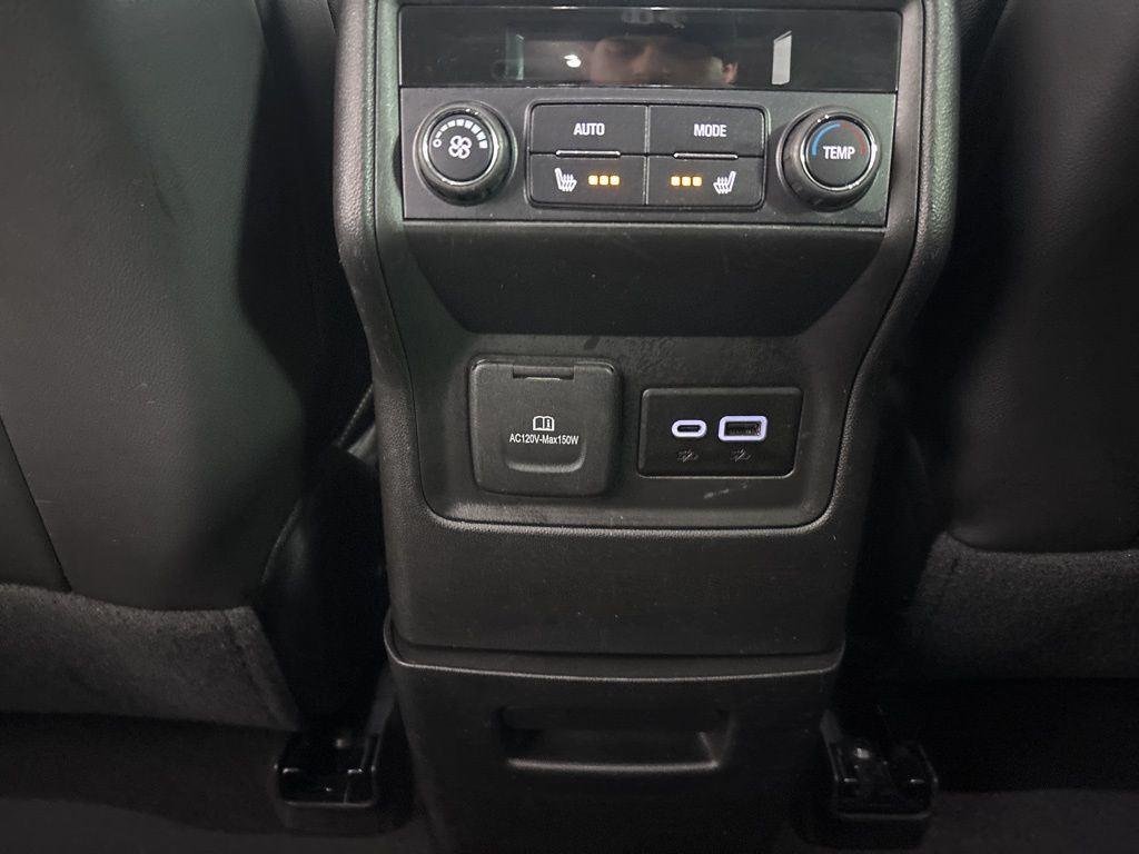 Used 2023 Hunter Green GMC Denali image 19