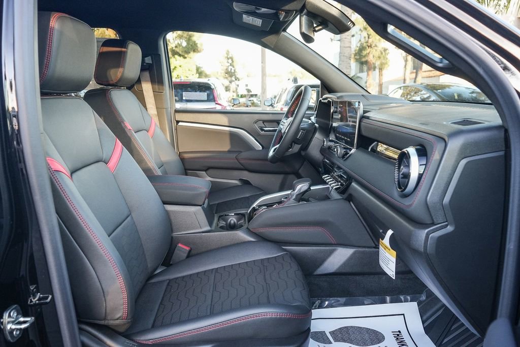 2026 Chevrolet Colorado Z71 - Photo 15