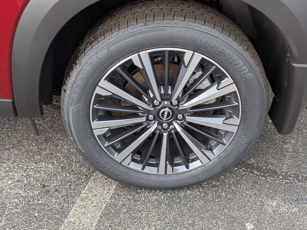 New 2026 Scarlet Ember Tintcoat / Super Black Two-tone Nissan Platinum image 13