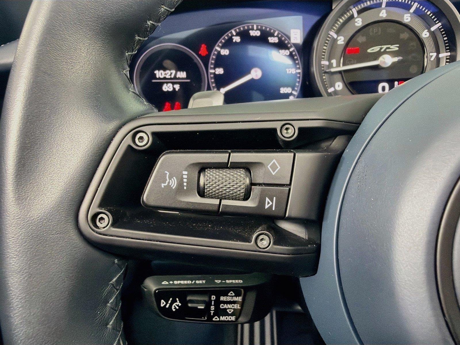 Used 2022 Chalk Porsche 4S image 16
