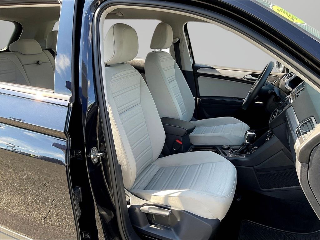 Used 2023 Black Volkswagen 2.0T S image 27