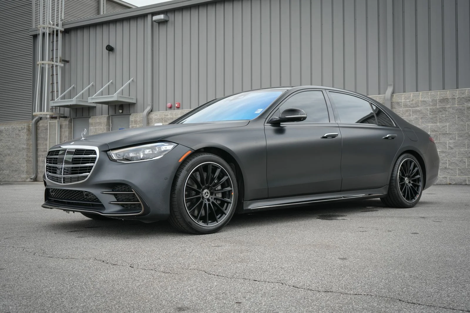 Used 2023 Black Mercedes-Benz S 580e image 10