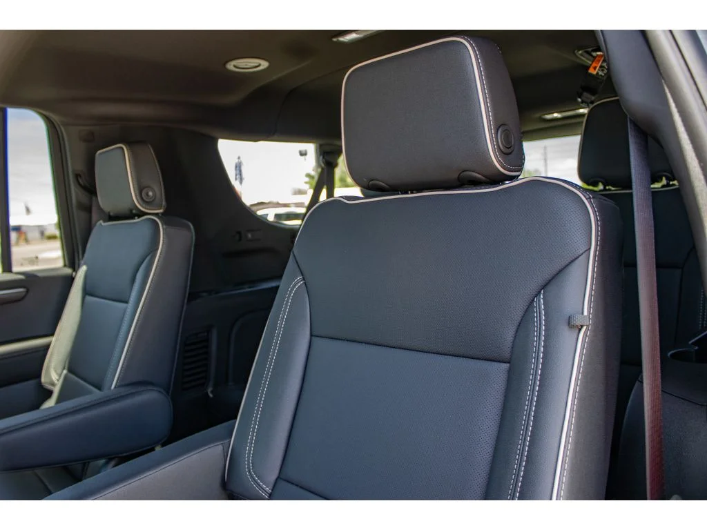 2026 Chevrolet Suburban Premier - Photo 25