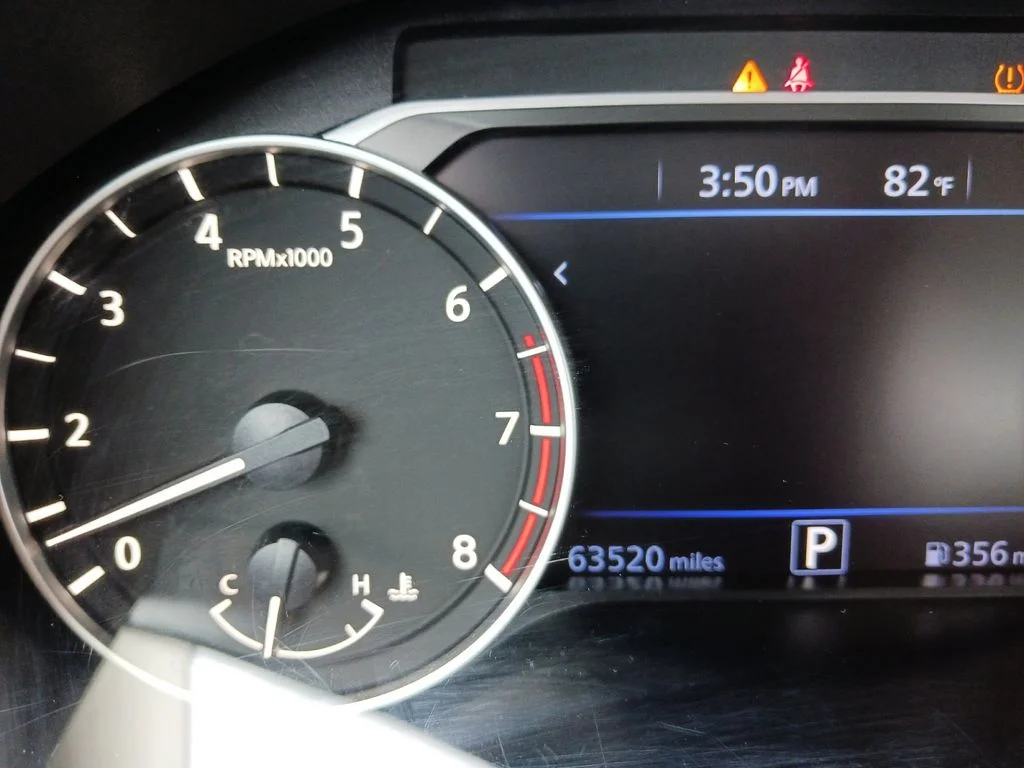 Used 2024 Silver Nissan 2.5 SR image 19