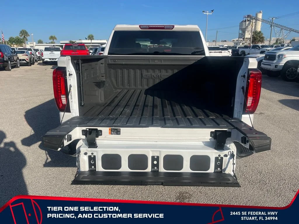 Used 2023 White Frost Tricoat GMC SLT image 11