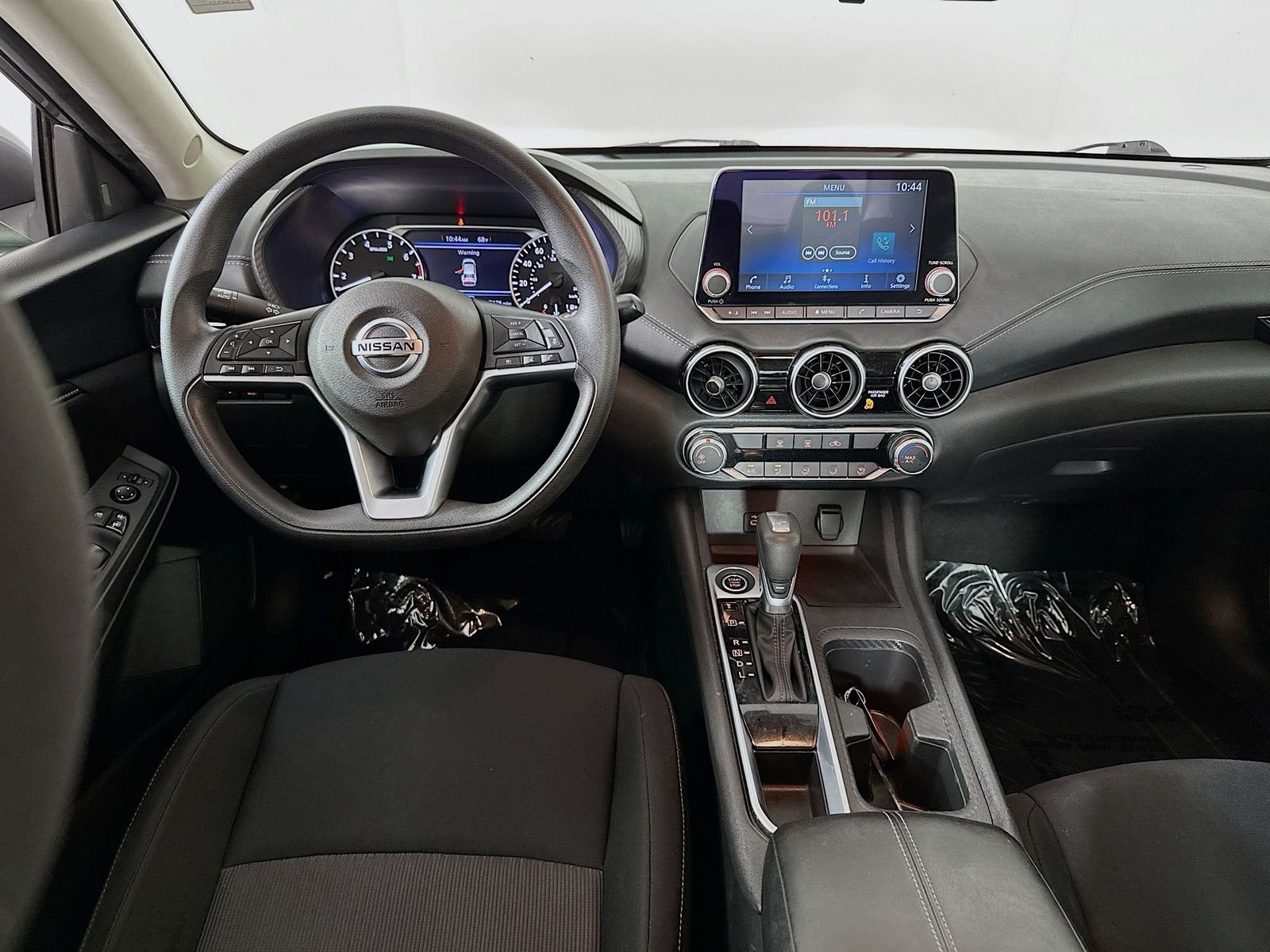 Used 2023 Gun Metallic Nissan SV image 21
