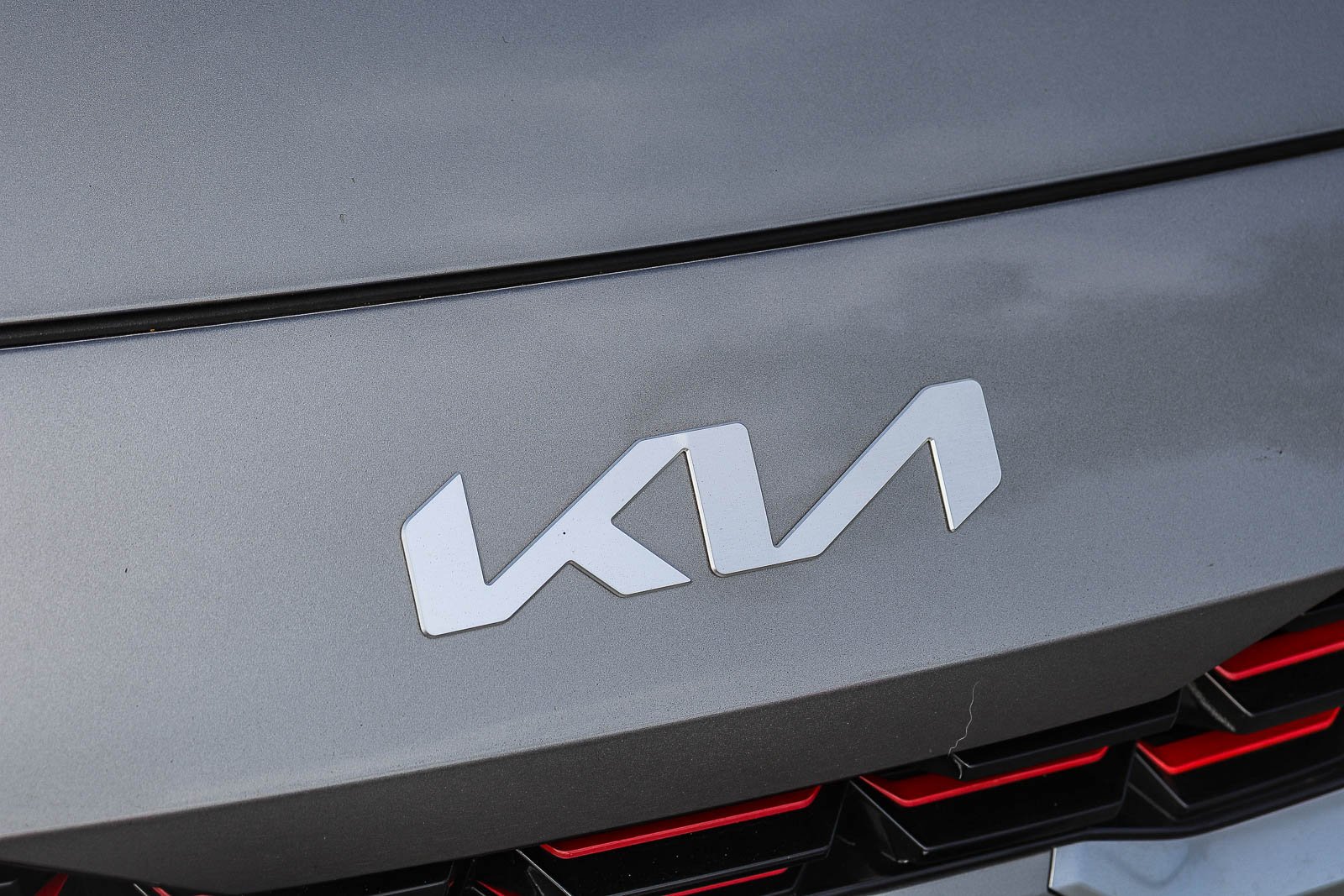 Used 2023 Steel Gray Kia GT-Line image 4