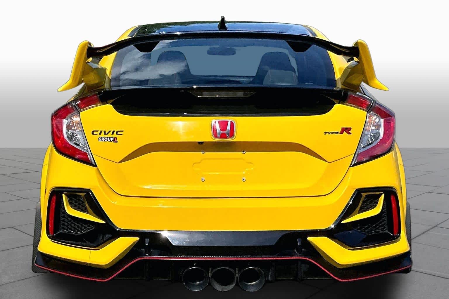Used 2021 Phoenix Yellow Honda Limited Edition image 5
