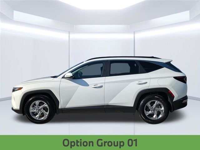 Used 2023 White Hyundai SEL image 2