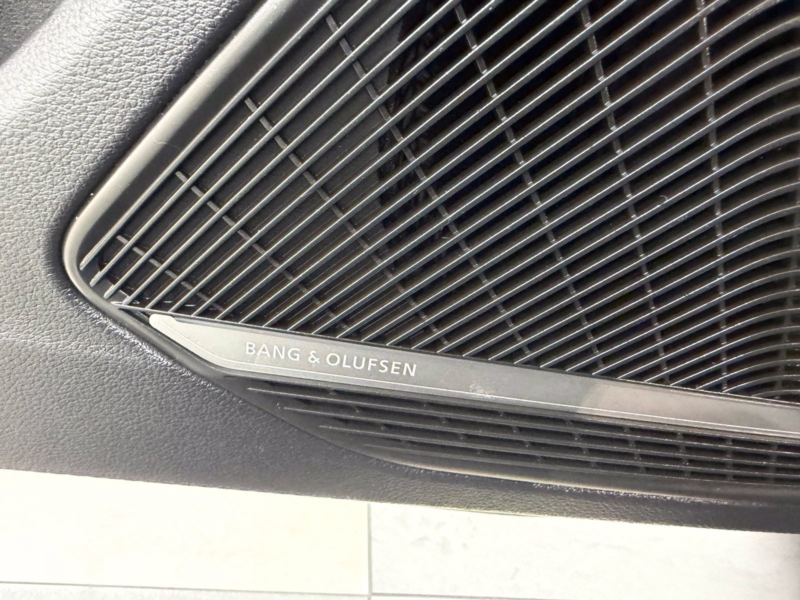 Used 2024  Audi 3.0T Premium Plus image 30