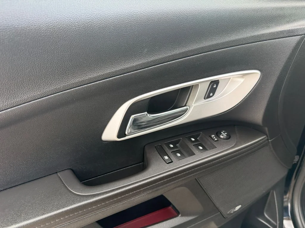 Used 2016 Black Chevrolet LT image 18