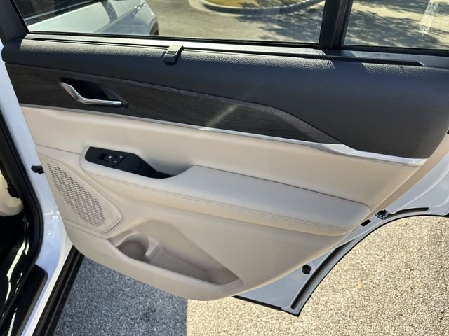 New 2025 White Jeep Limited image 18