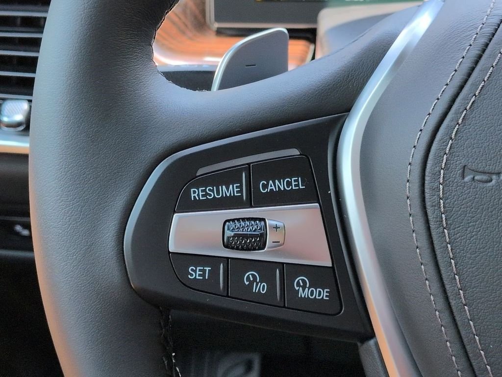 New 2026 Alpine White BMW xDrive40i image 26