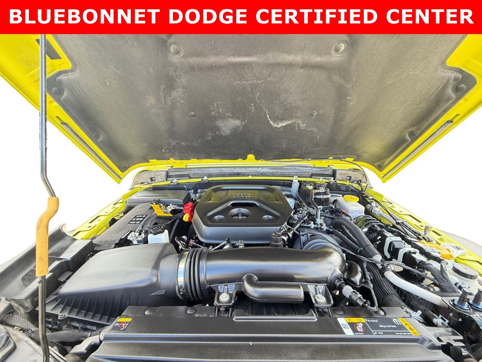 Used 2024 High Velocity Clearcoat Jeep Sport S image 23
