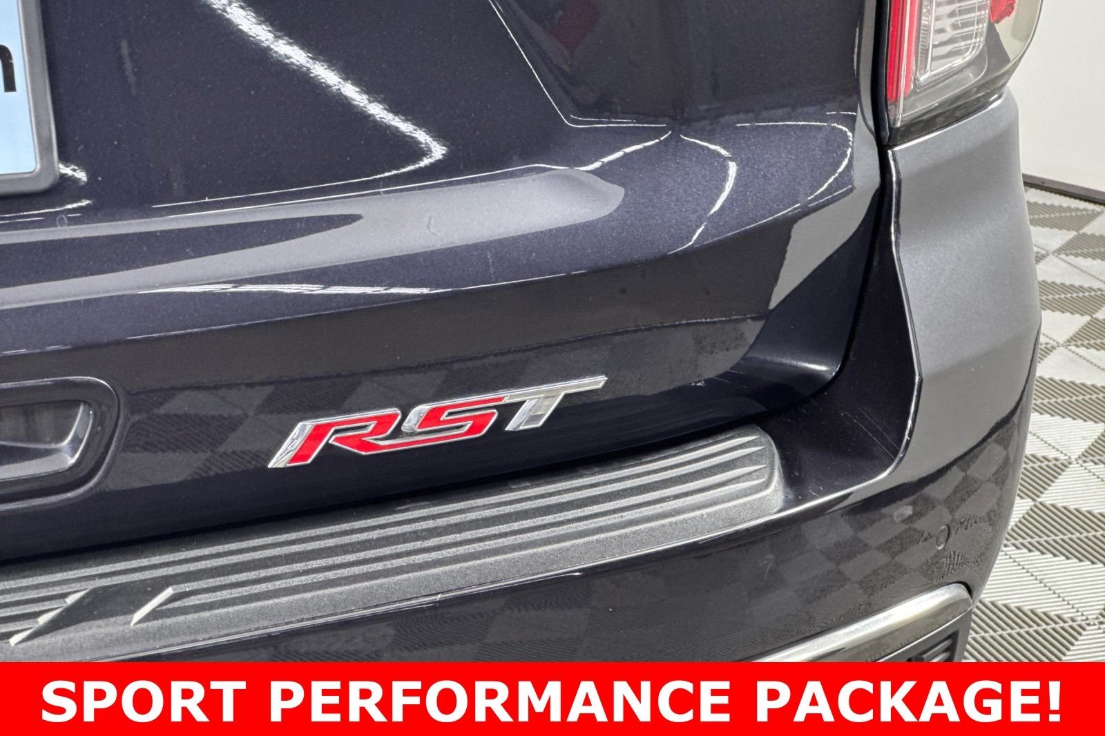 2022 Chevrolet Tahoe RST - Photo 11