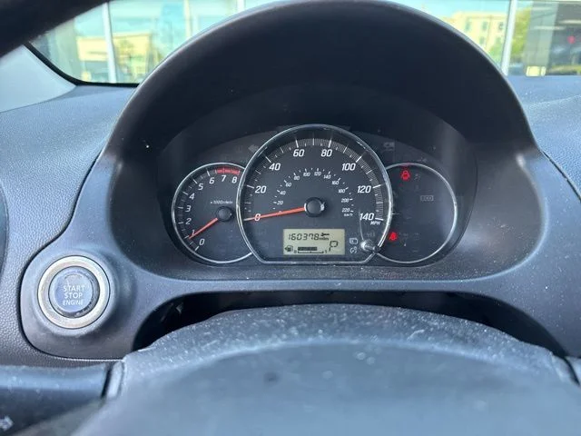 Used 2018  Mitsubishi SE image 2