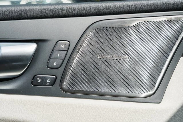 New 2026 Crystal White Volvo Ultra image 35