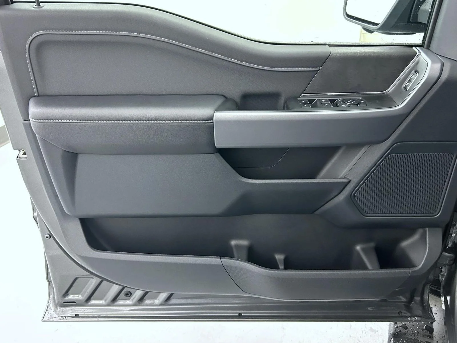 New 2026 Gray Ford XLT image 9