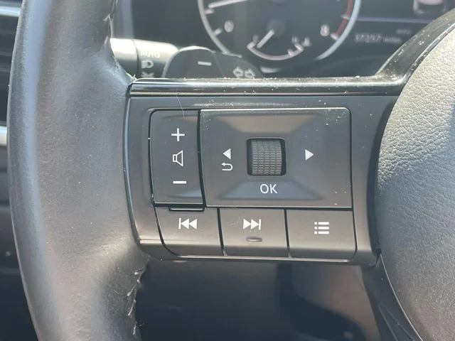Used 2023 Black Nissan SL image 13