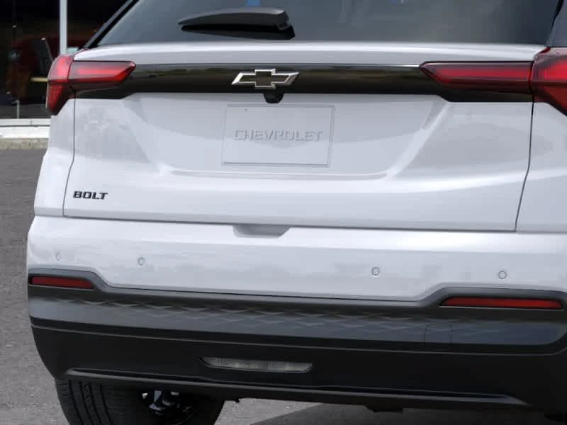 New 2027 Summit White Chevrolet LT image 14