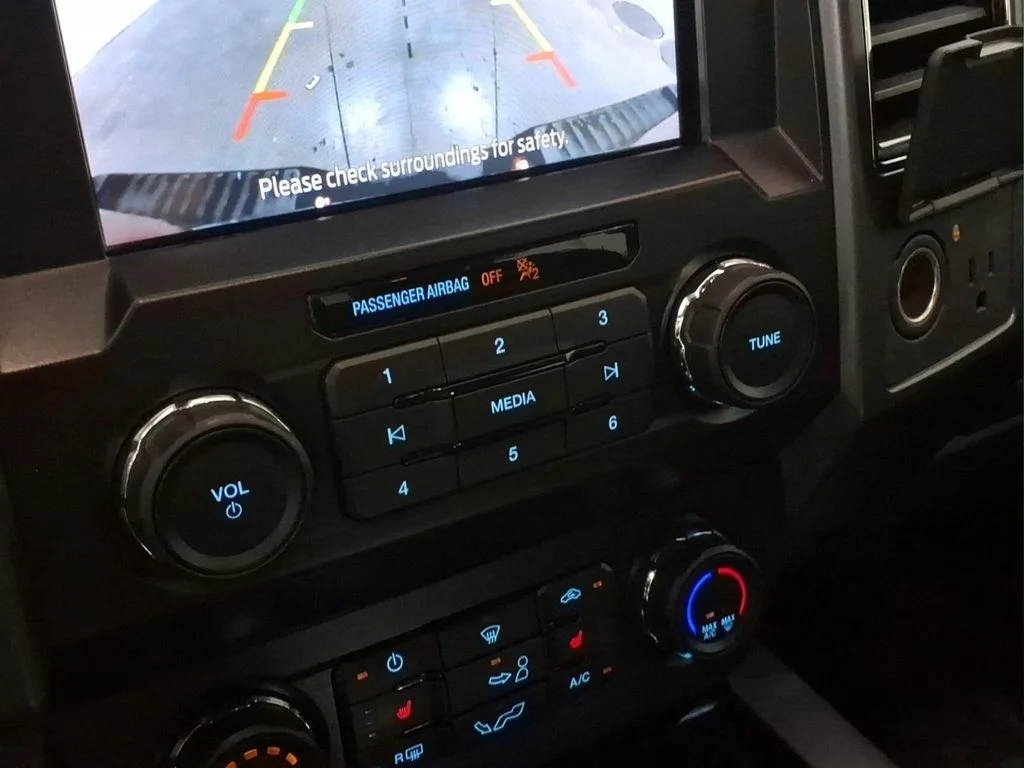 Used 2019 Red Ford XLT image 9