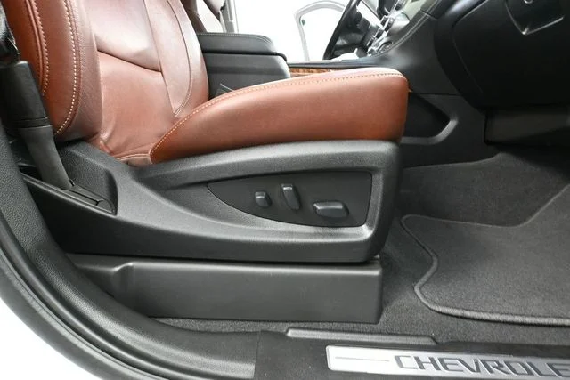 Used 2019 Beige Chevrolet Premier image 58