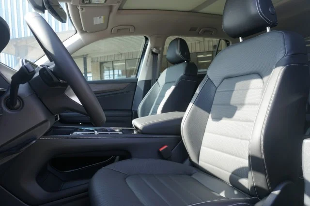 2024 Volkswagen Atlas SEL - Photo 20
