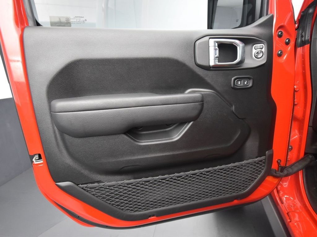 2023 Jeep Gladiator Willys photo 4